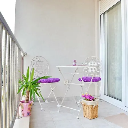 Vacation In - Mirna Apartamento