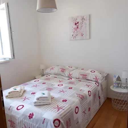 Vacation In - Mirna Apartamento