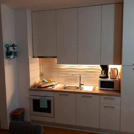 Appartamento Vacation In - Mirna