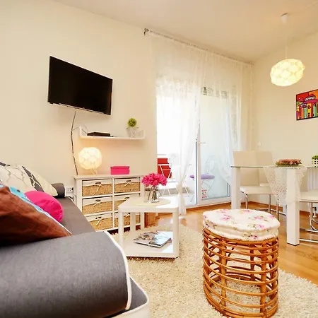 Apartmán Vacation In - Mirna *