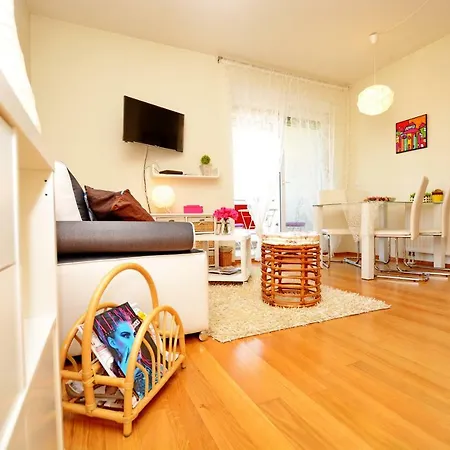 Apartmán Vacation In - Mirna Zadar