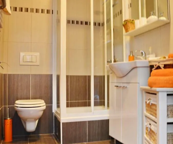 Vacation In - Mirna Zadar